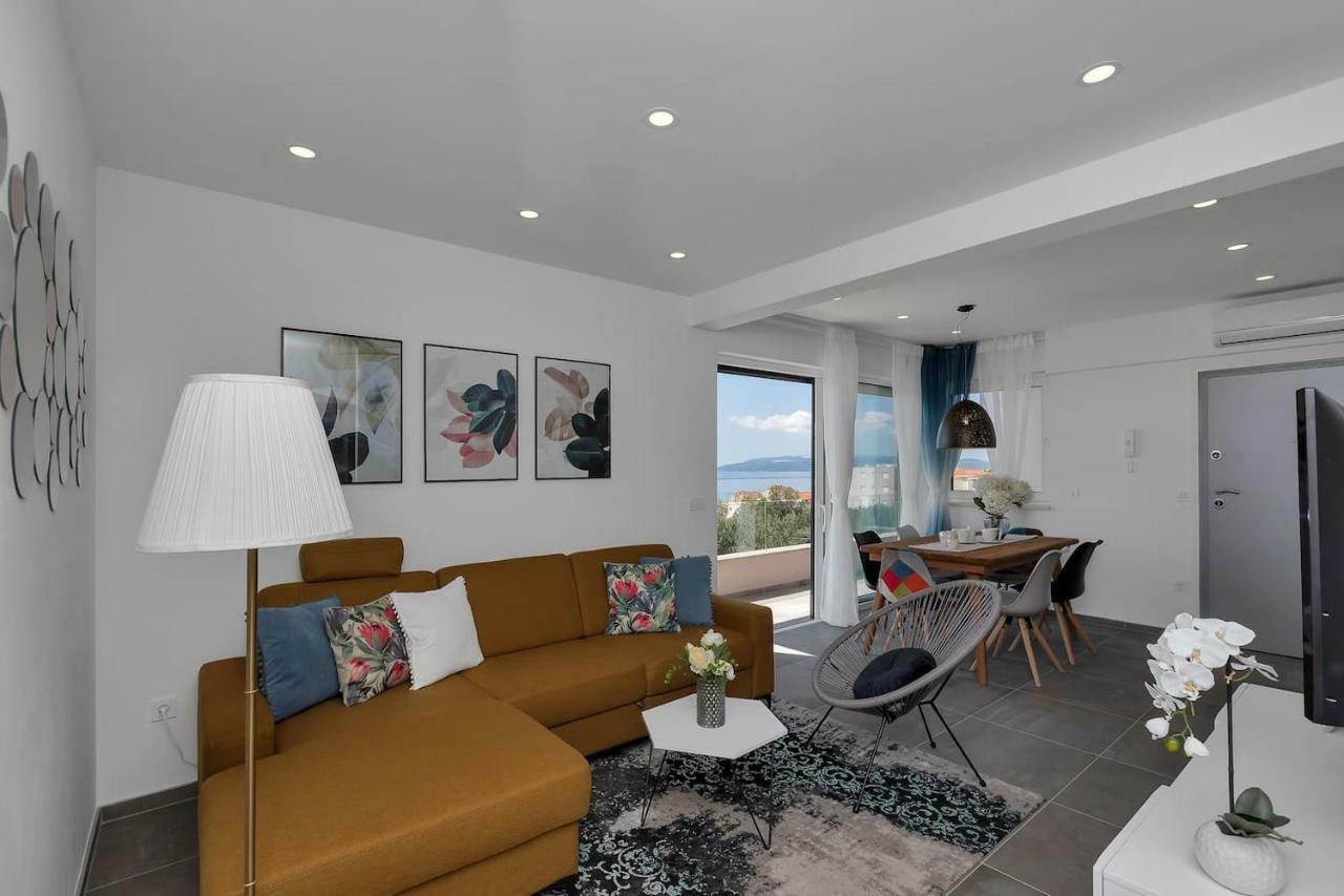 Charming Apartment Tissa With Sea View Makarska Exterior photo